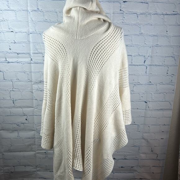 Mudd Hooded Cape Poncho Sweater Cream Open Knit One Size Fits Most - Picture 5 of 9